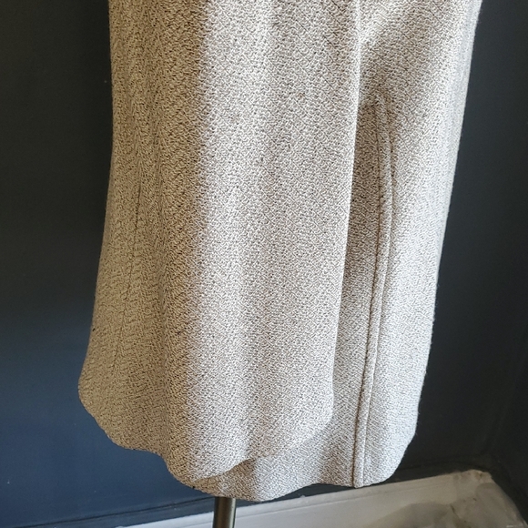 St. John Beige Textured Jacket Sz 12 - Picture 6 of 17